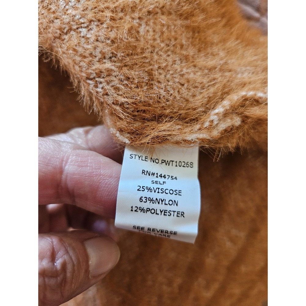 NWT Davi & Dani Oversized Rust Striped Fuzzy V-Neck Sweater, Plus Sz. 1X - Picture 8 of 8